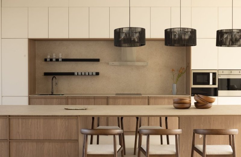Fixed & custom furniture